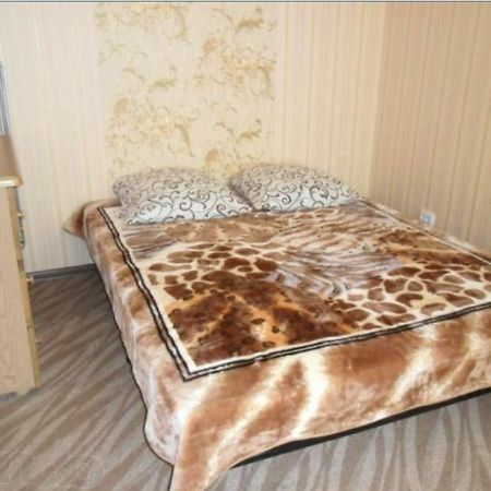 Квартира На Углу Ул. Титова И Пр. Богдана Хмельницкого Dnjepropetovsk Buitenkant foto